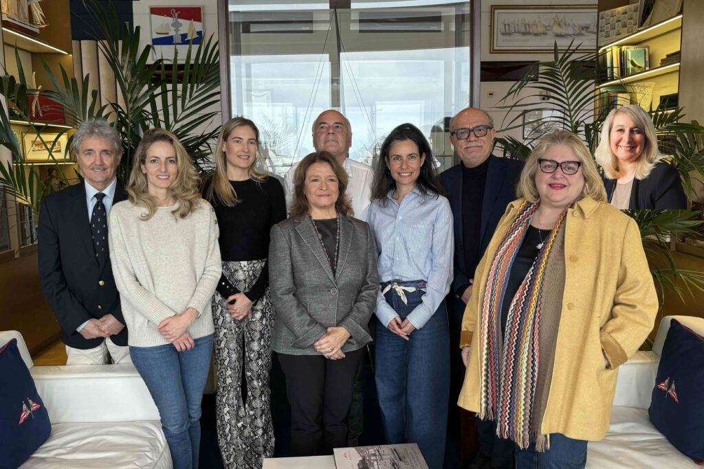 Nuovo CdA del Monaco Press Club formato da; Cinzia Colman presidente, Alberto Colman, Jessica Pinal, Delia Kriel, Jean Cousin, Agathe de la Palombelle, Maurizio di Maggio, Angela Valenti e Andrea Pucnik