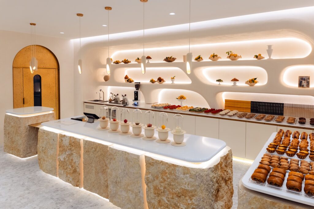 Aperta la pasticceria e sala da te Cédric Grolet al Patio dell'hotel de Paris Monte-Carlo