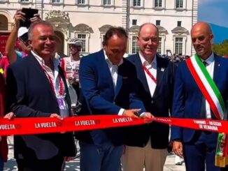 Il Principe Alberto II di Monaco al via da Torino della corsa ciclistica la Vuelta