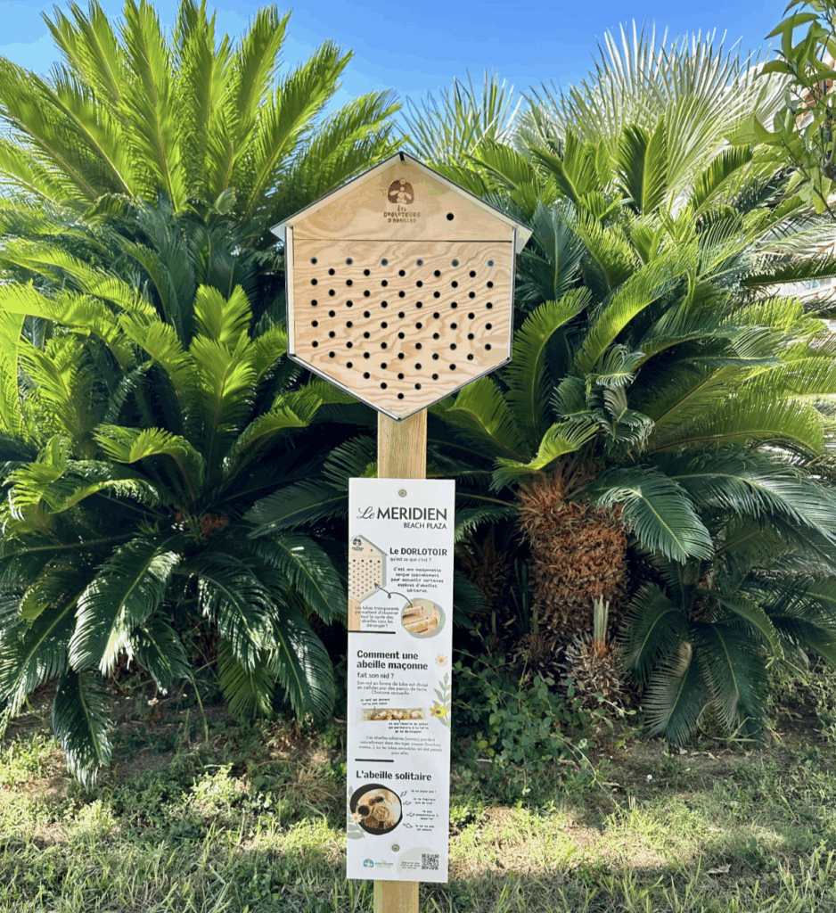 Il Meridien Beach Plaza monaco accoglie "dormitori" per api muratrici