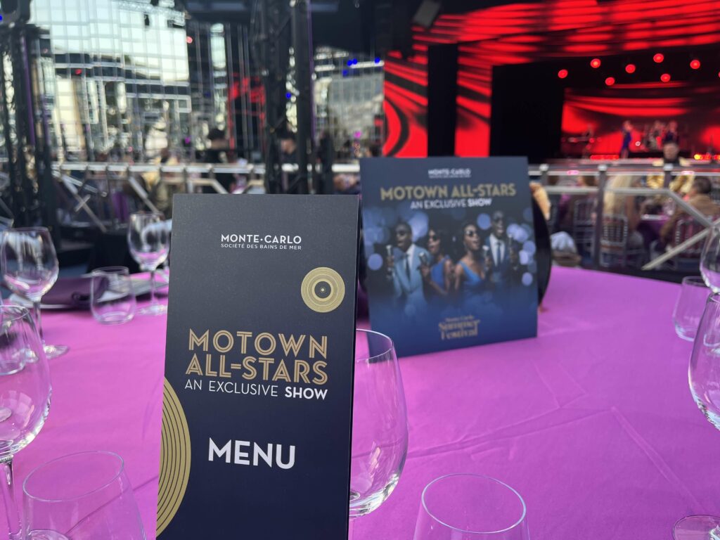 Alla Salle des Étoiles un omaggio travolgente alla musica soul con i grandi classici di Motown, ancora in scena il 4, 5, 6, 9 e 10 agosto.