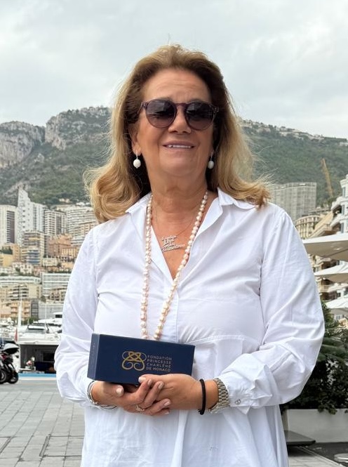 Strategia e sostenibilità sono dietro al successo del marchio My Crown, nato dall'idea dell'imprenditrice greca, residente a Monaco, Sophia Vaharis Tsouvelekakis.