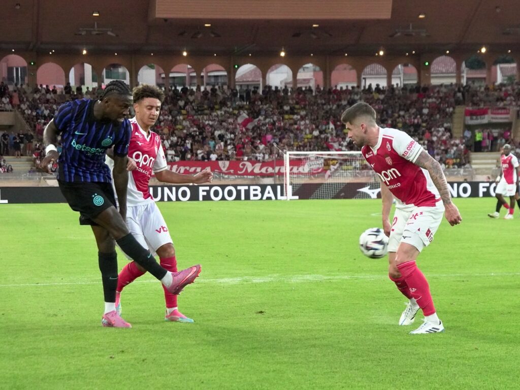 Thuram all'attaco del Monaco