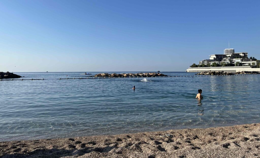 L'anticiclone africano Caronte è tornato ad investire l'Europa provocando temperature al di sopra delle medie. Il Principato nel pomeriggio ha segnato i 35 gradi.