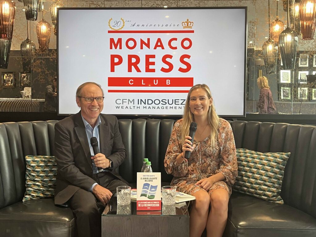 Al Monaco Press Club, Christophe Aulnette ha raccontato il suo percorso da dirigente Microsoft a scrittore, condividendo le lezioni di carriera raccolte nel libro “Le jour où j’ai quitté Bill Gates”.