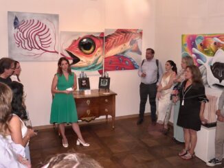 Cocktail del Monaco Women Network alla Galleria Ribolzi: arte, connessioni e sostegno a UPAINT e alla Fondazione Principe Alberto II.