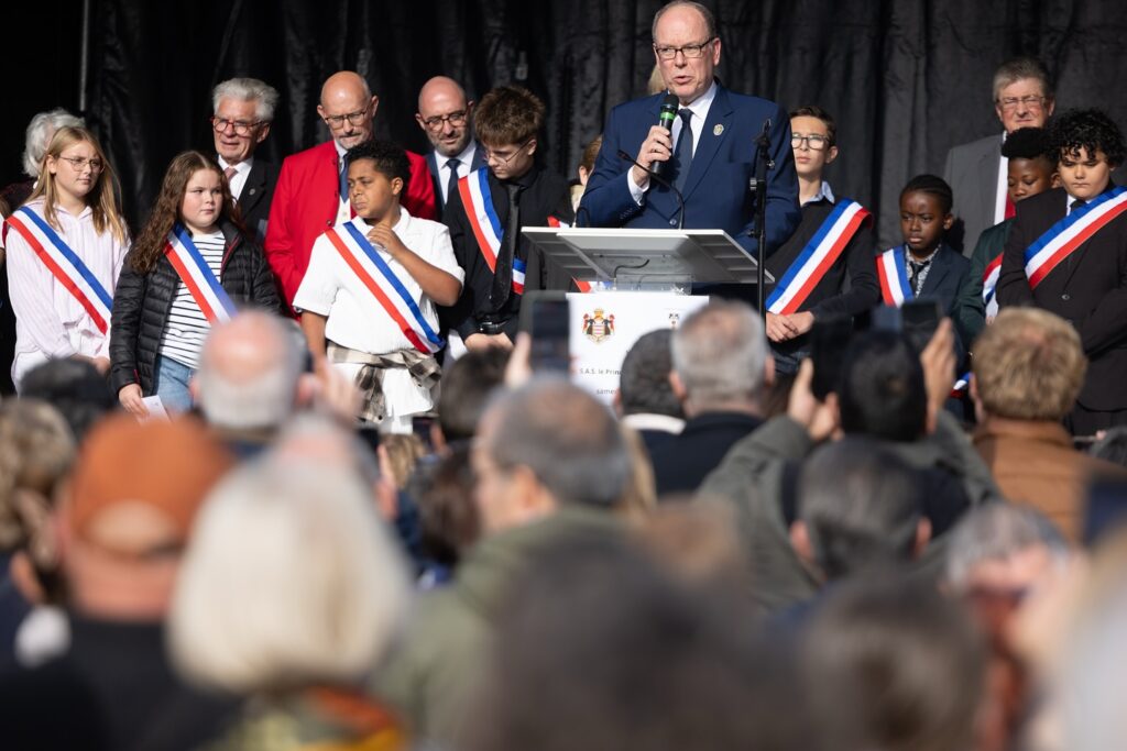 Il Principe Alberto ha inaugurato il Centro Comunale Grimaldi a Guiscard