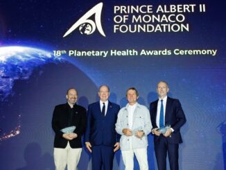 Il Principe Alberto II ha premiato tre figure d’eccellenza per il loro impegno in sostenibilità, scienza climatica e agricoltura rigenerativa.