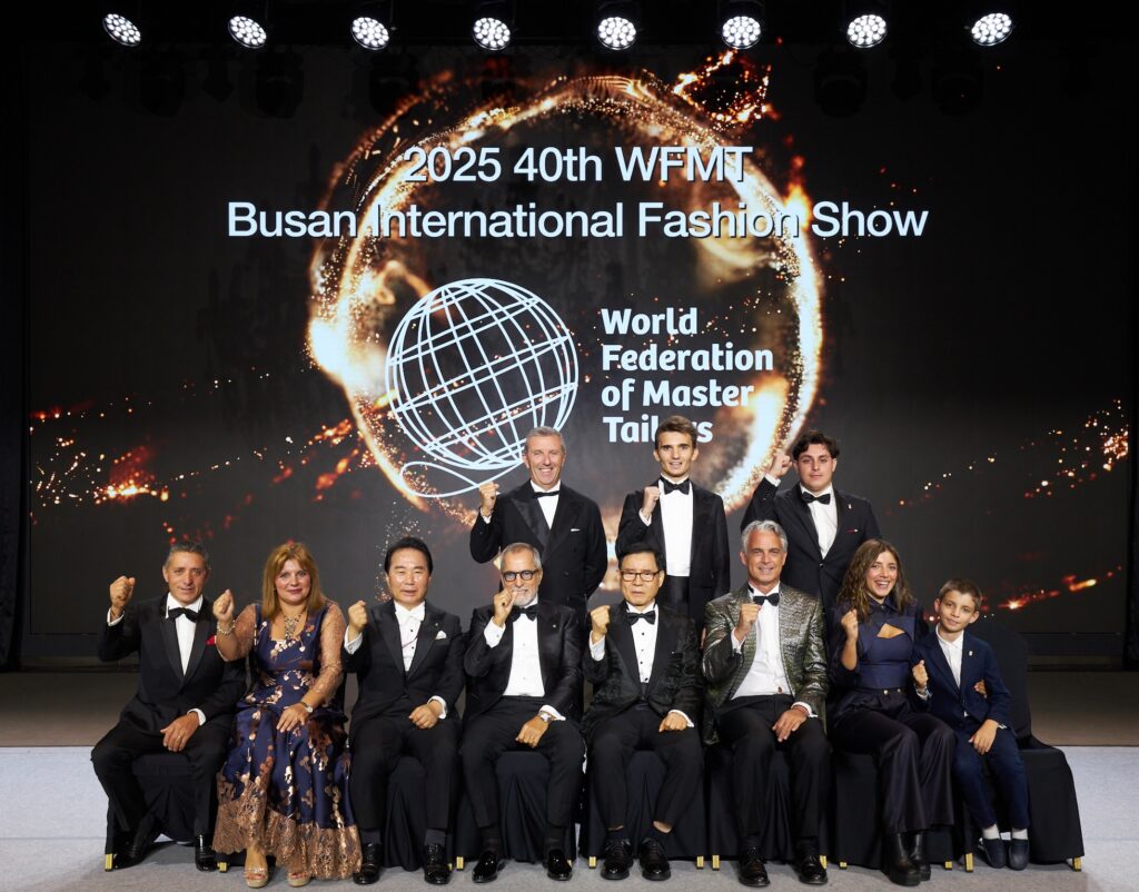 angela Petrulli con AMC Haute couture ha partecipato al 40° congresso della WFMT a Busan in Corea del Sud