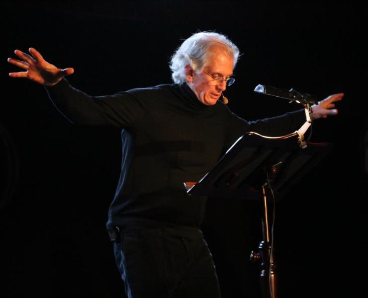 Nell’ambito della Settimana della Lingua Italiana nel Mondo, sotto l’alto patrocinio dell’Ambasciata d’Italia a Monaco, il Teatro della Vita presenta venerdì 24 ottobre alle ore 19 al Théâtre des Variétés il recital letterario di Massimiliano Finazzer Flory