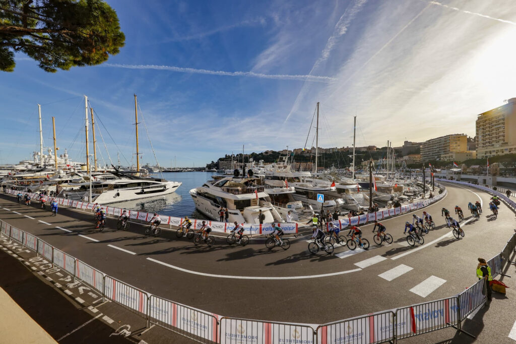 Domenica in bicicletta con Beking 2025 al porto Hercule di Monaco