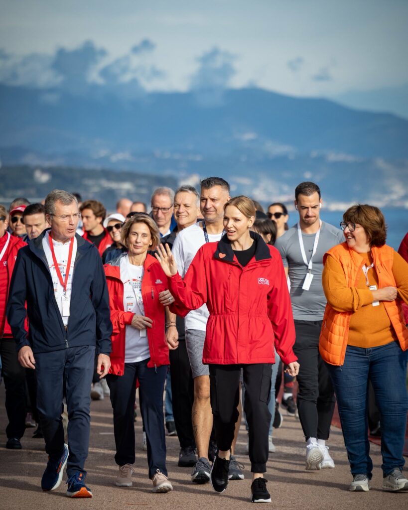 La principessa Charlene partecipa al primo giro della No Finish Line