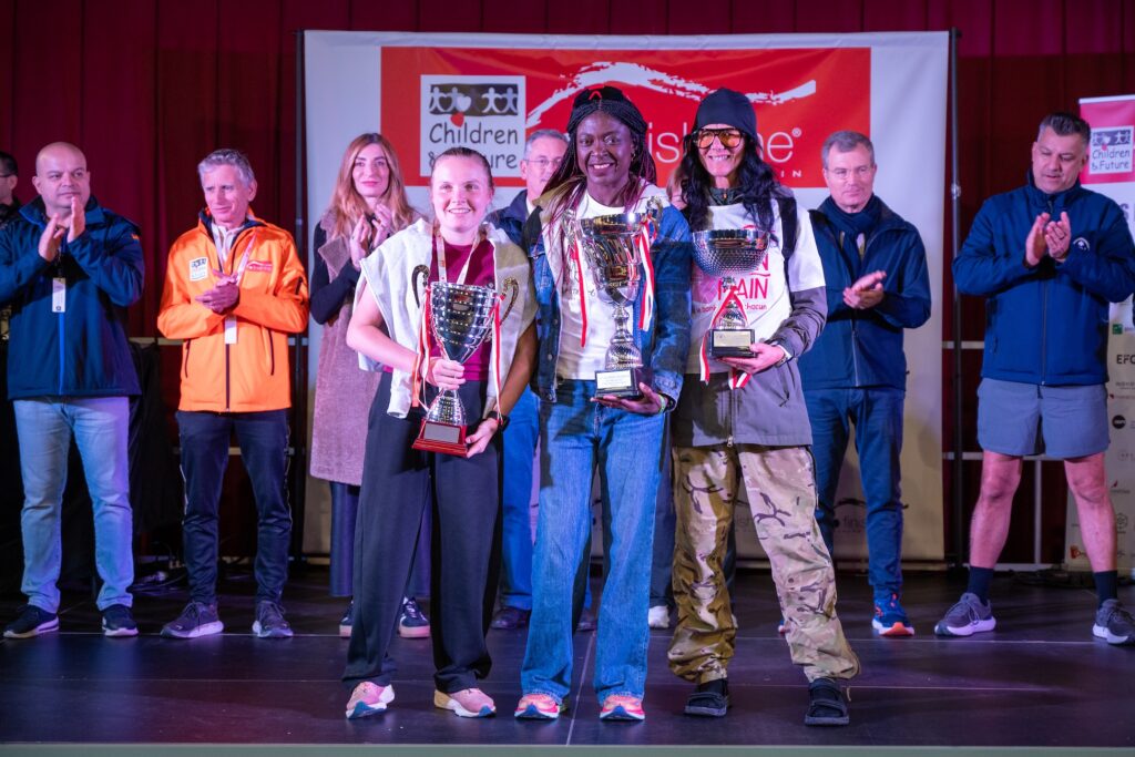 Le vincitrici femminili di No FInish Line Monaco Justine Houteer Magni con Marie-Laure Roussel e Paola Coccato
