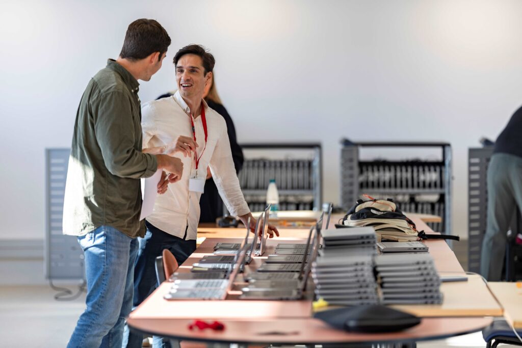 Seconda Vita a Monaco per  2.700 dispositivi digitali scolastici