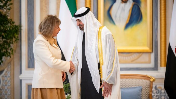 Evelyne Genta è il primo Ambasciatore Straordinario e Plenipotenziario del Principato di Monaco presso gli Emirati Arabi Uniti.