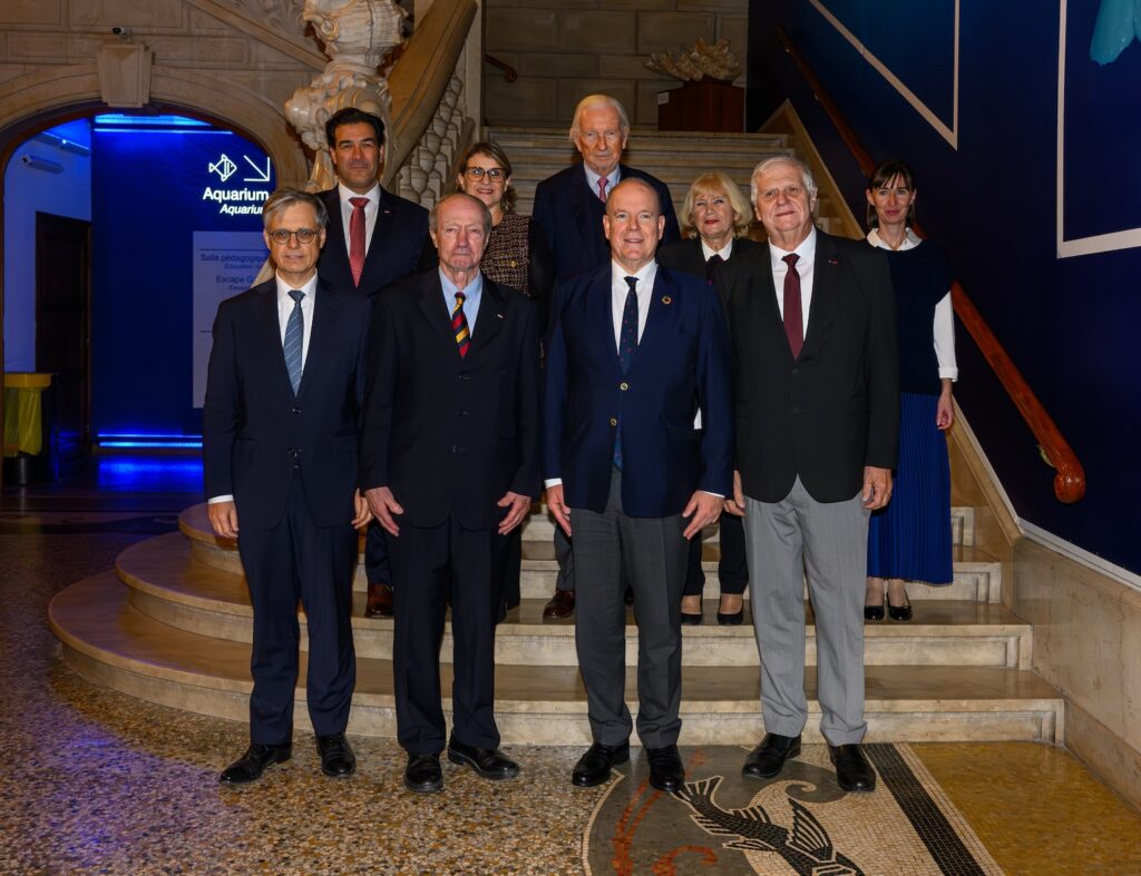Il Principe Alberto II con la direzione del Centre Scientifique di Monaco riconosciuto polo essenziale per la ricerca degli effetti del cambiamento climatico su salute e ecosistemi