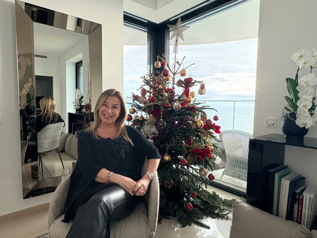 L'Ambasciatore d'Italia a Monaco, Manuela Ruosi, rivolge gli Auguri di Buon Natale a tutti gli italiani residenti nel Principato.