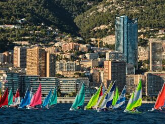 La terza edizione del Navicap Challenge – Trophée Elena Sivoldaeva si è conclusa con una vittoria tutta monegasca. I giovani regatanti del Yacht Club de Monaco, Victor Holst e Paul Papillon, hanno dominato un’edizione da record con 65 equipaggi di 8 nazioni.