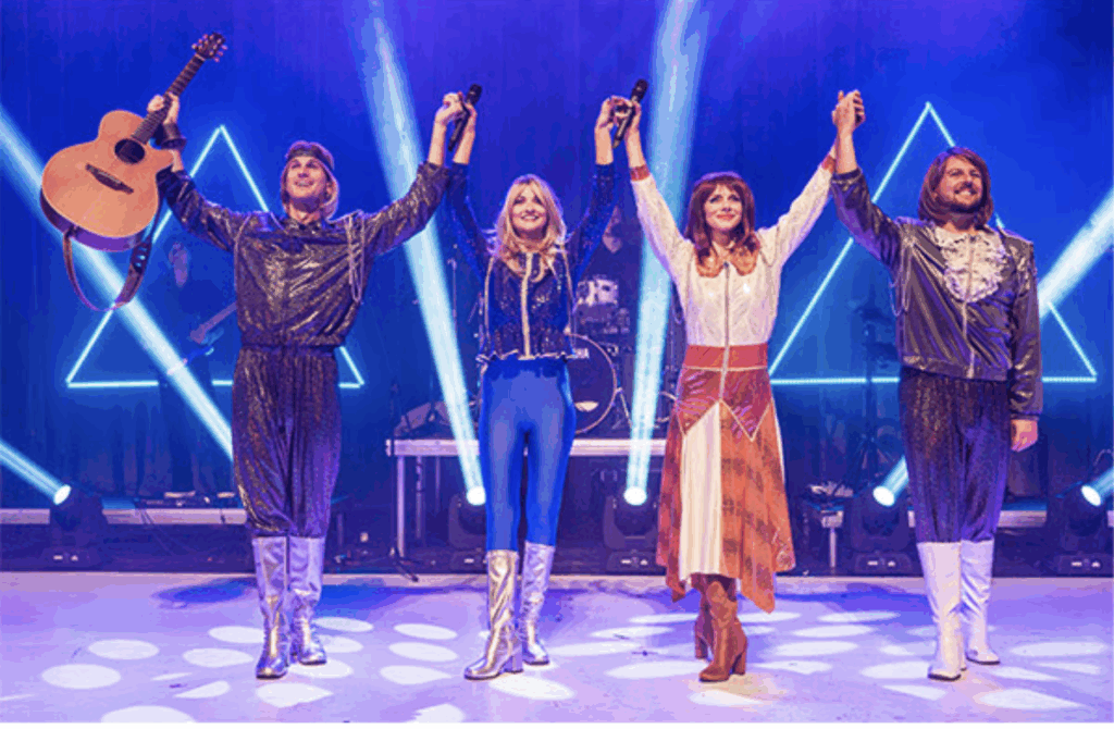 Il gruppo The ABBA Tribute che si esibirà alla Salle des Etoiles