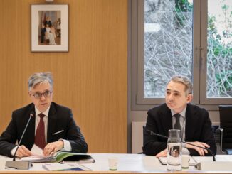 Gli 840 studenti del Lycée Albert Ier hanno ripreso in a distanza le lezioni dal 5 gennaio. Rientro progressivo in presenza e nuovi spazi dal 26 gennaio 2026.