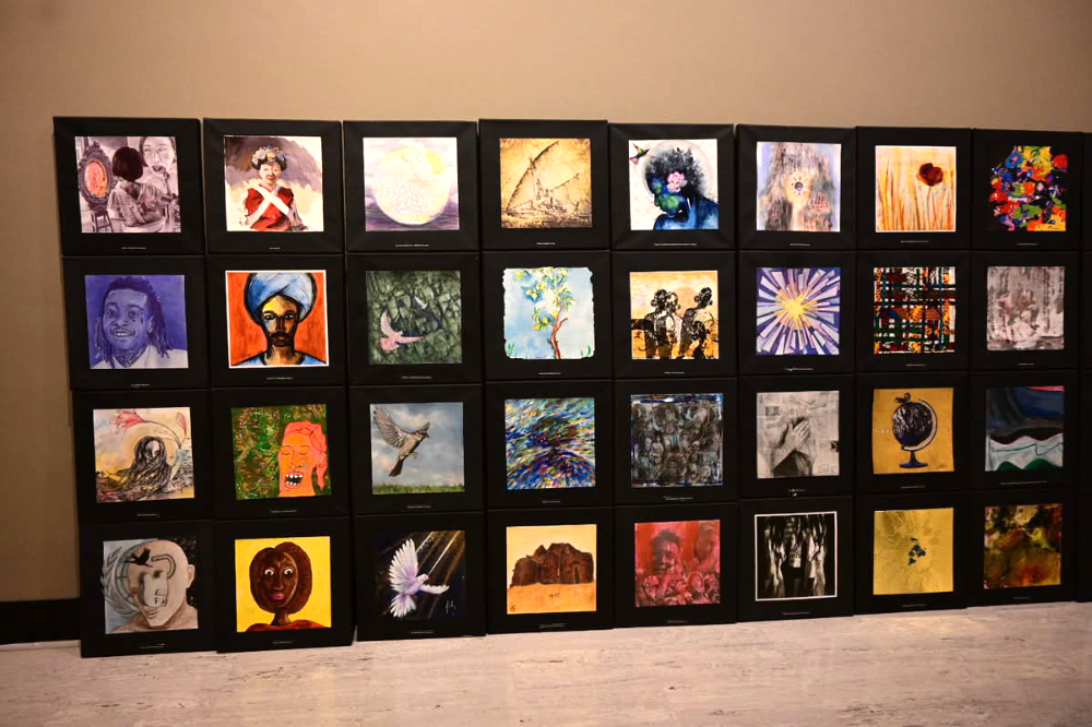 La colomba della pace di Beli alla mostra presso le Nazioni Unite