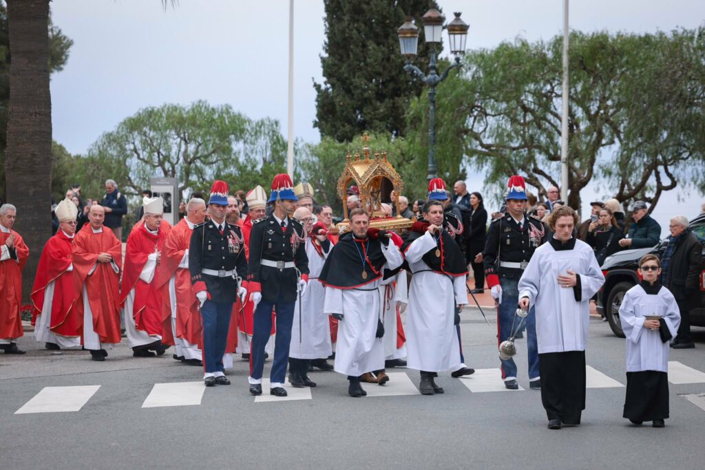 Processione per Santa Devota