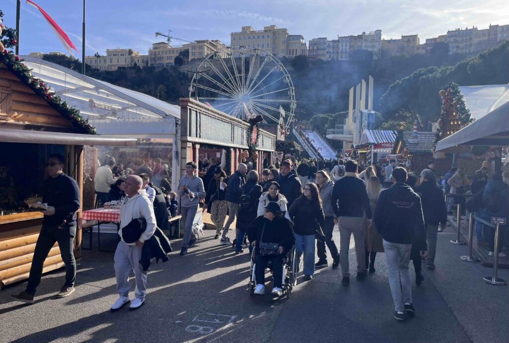 Domenica 4 gennaio ultimo giorno per il villaggio di Natale al porto di Monaco
