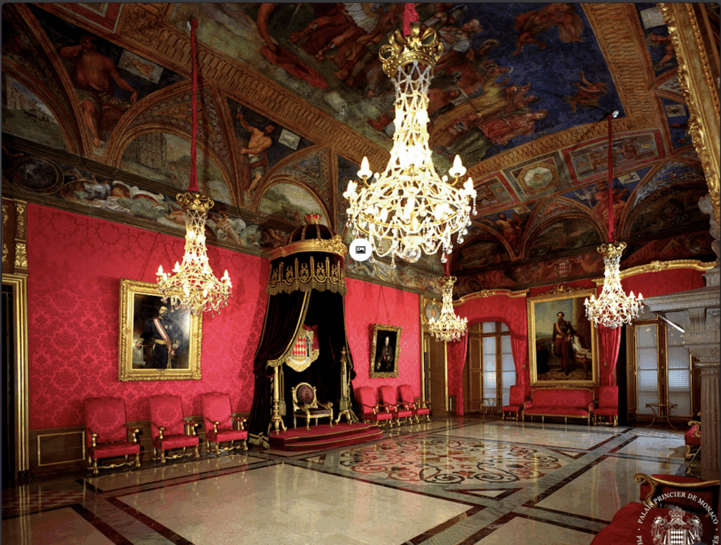 sala del trono di Monaco  restaurata a Monaco