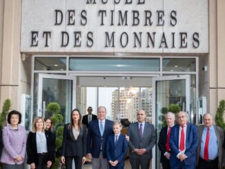 S.A.S. IL Principe Alberto II e il Principe ereditario Jacques hanno inaugurato una mostra per i 30 anni del Museo dei francobolli e monete.