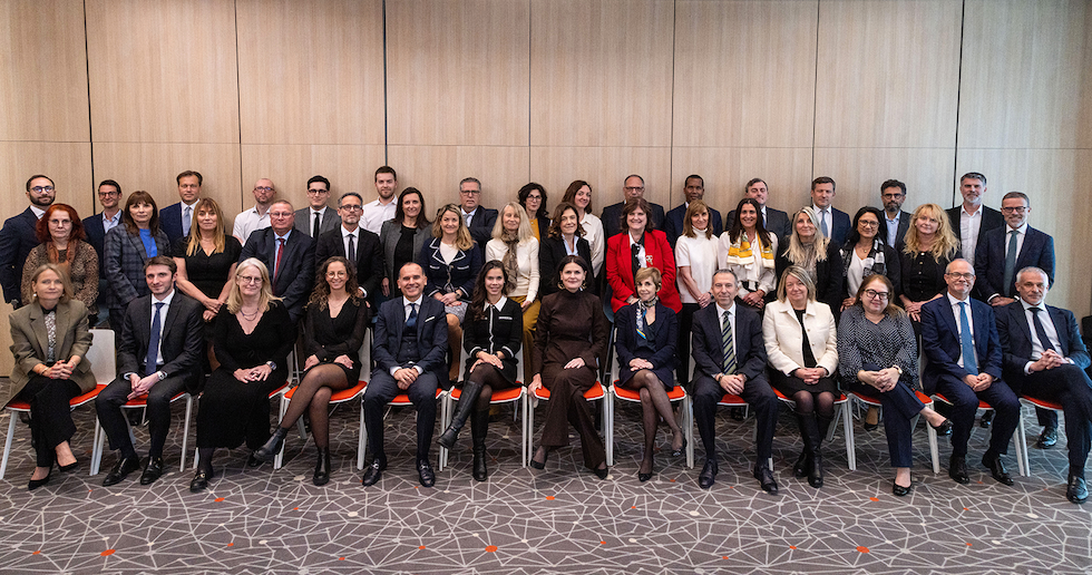 Il comitato esecutivo di CFM Indosuez con i nuovi collaboratori della BNP Paris Wealth Management Monaco