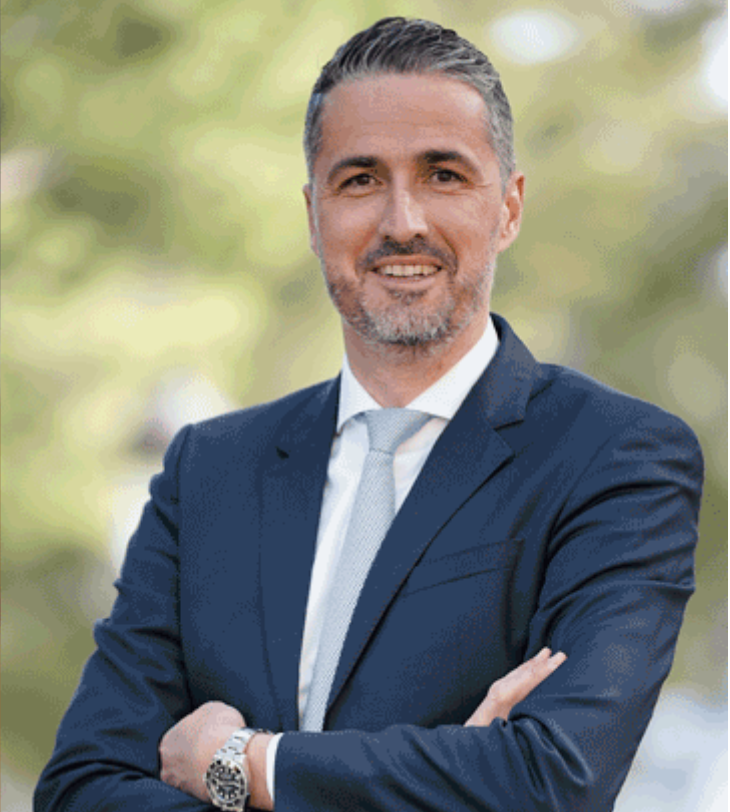 Julien Dejanovic è stato nominato Direttore dello Sviluppo Economico. 