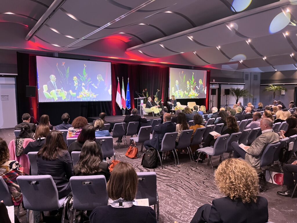 Un momento dei panel del Forum imprenditoriale Monaco-Italia moderato da Cinzia Colman