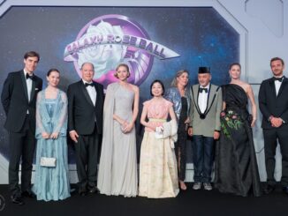 70° Ballo della rosa : un viaggio futuristico