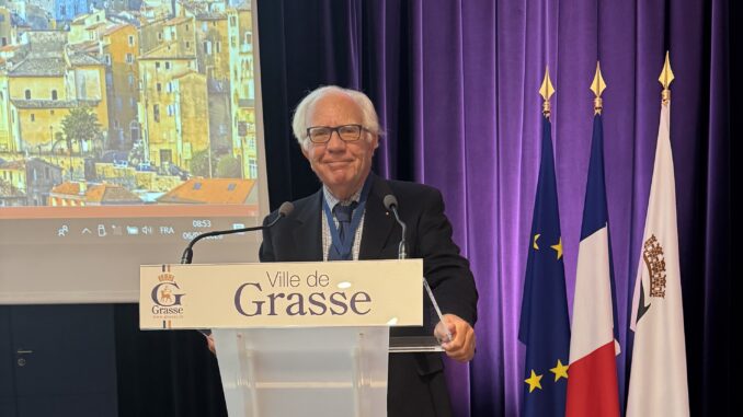 Terapia Fotodinamica contro l'HPV del collo dell'utero. Il professor Borruto parla della sperimentazione