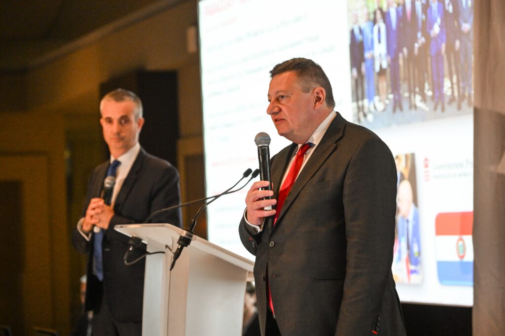 Il direttore del Meb, Guillame Rose e il suo vice Justin Highman all'assemblea generale del MEB