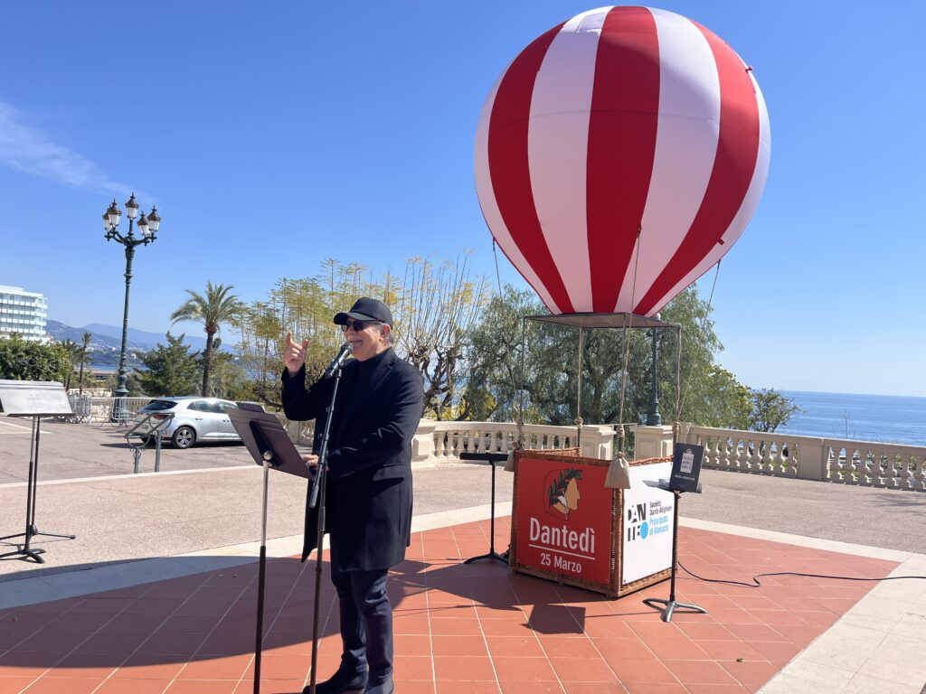 Maurizio Di Maggio declama i versi di Dante