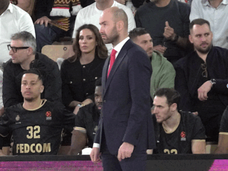 L'allenatore della Roca Team Vassilis Spanoulis ha deciso di lasciare la squadra, ormai disunita in Euroleague.