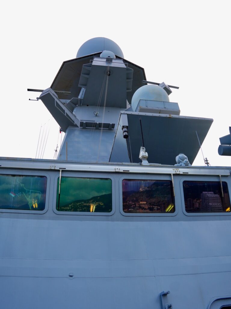 il potente radar della Caio Duilio