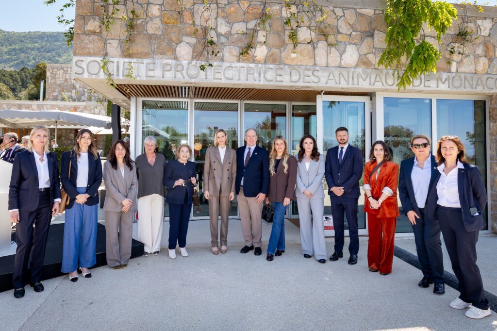 I Principi posano con il consiglio di amministrazione della SPA