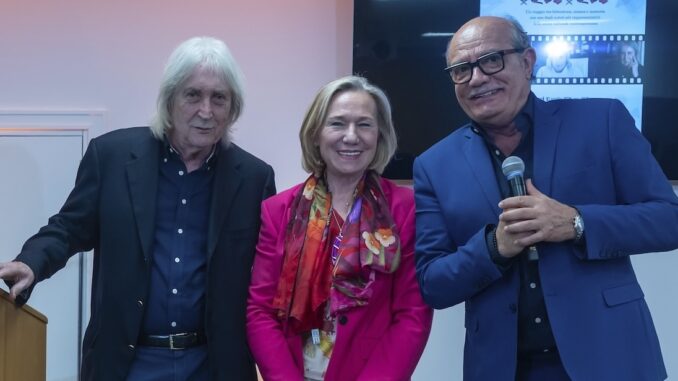 Dante Alighieri di Monaco: Enrico Vanzina incanta il pubblico del Principato introdotto dalla Presidente Maria Betti e da Maurizio di Maggio