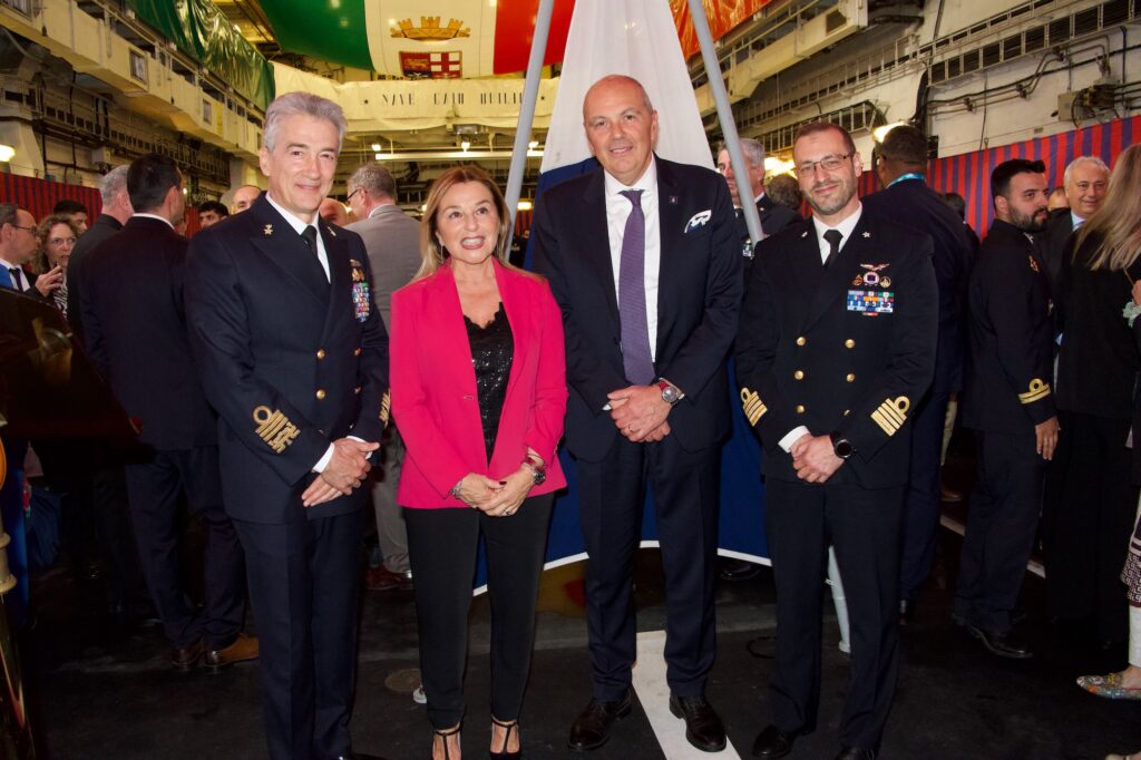 Da sinistra l'Ammiraglio Aurelio De Carolis, l'Ambasciatore Manuela Ruosi, l'Ammiraglio Luigi Sinapi e il Comandante Antonio Salvatore D'Amico, ft. WSM Agency