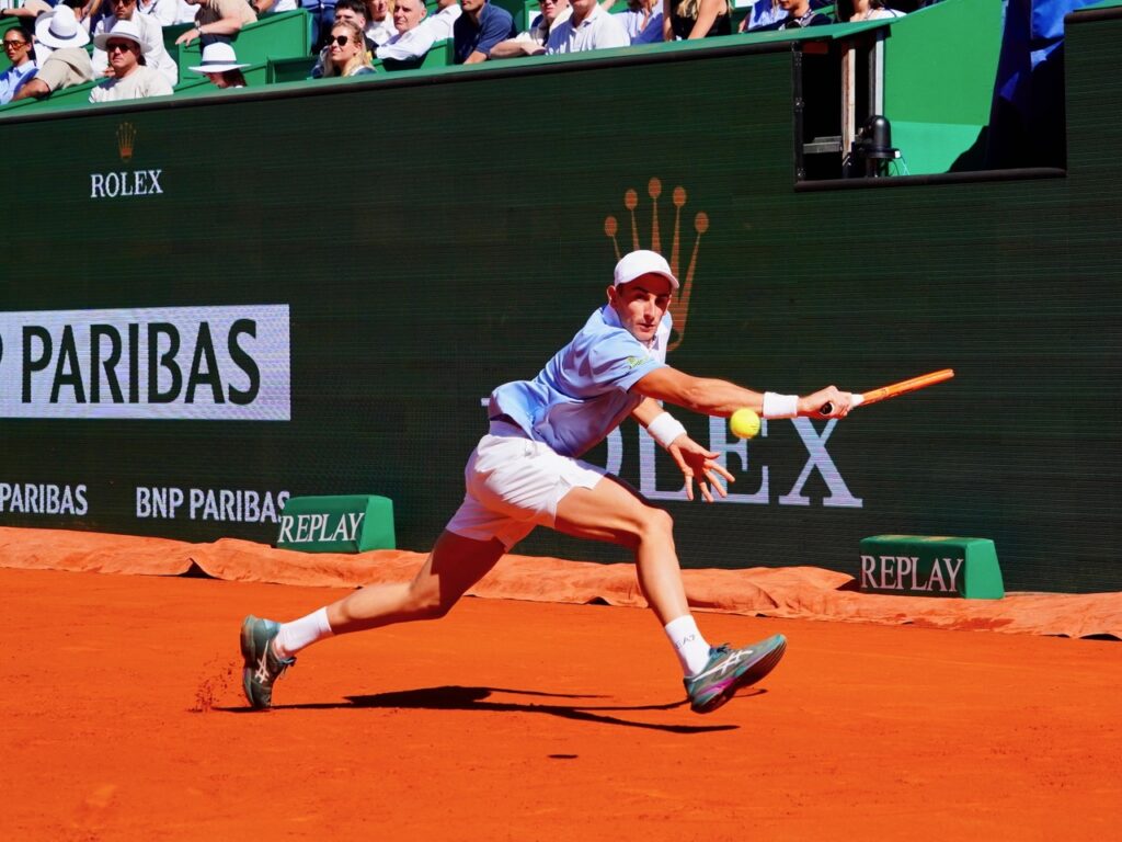 Matteo Arnaldi ha vinto sul centrale Rainier III