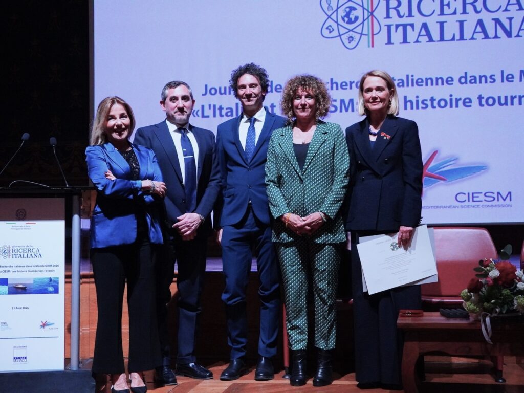 
Da sinistra: l'Ambasciatore Manuela Ruosi, Marco Borra, il dottor Gianmarco Luna, e le dottoresse Emanuela Fanelli e Laura Giuliano