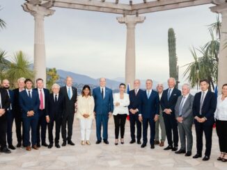 Il sindaco di Monaco Georges Marsan ha riunito i sindaci dei comuni francesi confinanti per rafforzare la cooperazione territoriale e affrontare insieme le sfide comuni.