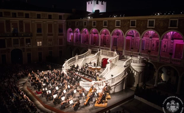 Dal 9 luglio al 6 agosto l’Orchestra Filarmonica di Monte-Carlo torna nella Corte d’Onore del Palazzo del Principe con sei concerti estivi.