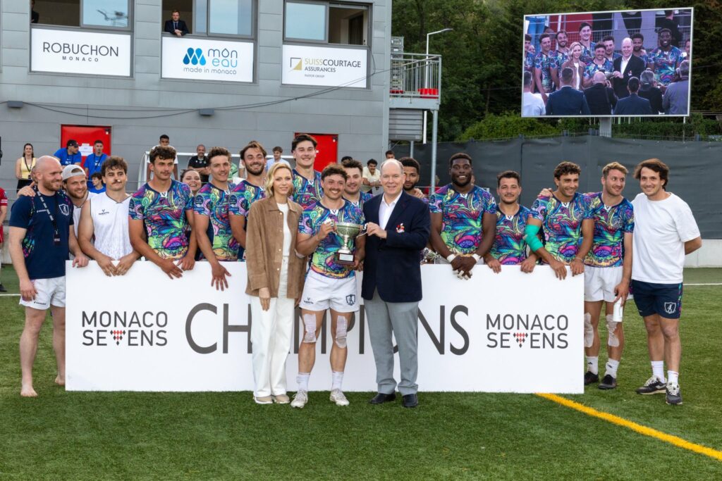 Torneo internazionale di rugby a 7 allo stadio Principe ereditario Jacques a Beausoleil in presenza dei Principi Albert II e Charlène: vittoria dei Seventise 