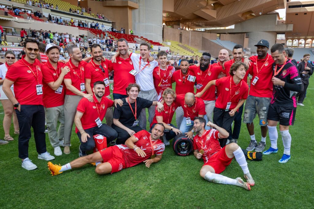 La squadra vincente dei Barbagiuans guidata da Louis Ducruet,