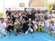 S.A.S. il Principe Alberto II visita il villaggio di UPAINT e incontra gli artisti con foto ricordo per il 10° anniversario del Festival di Street Art di Monaco a favore della FPA2.