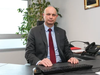 L'ordinanza sovrana pubblicata sul Journal de Monaco ufficializza la nuova nomina del commissario Remy Le Juste all'amministrazione e formazione della pubblica sicurezza che mantiene ad interim anche la Divisione di Polizia amministrativa.