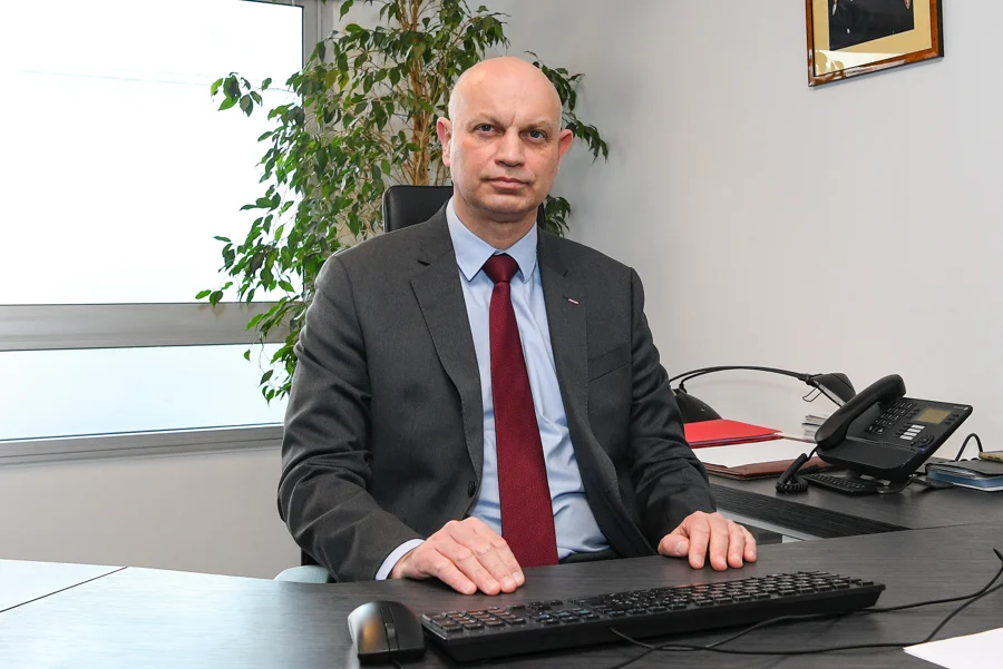 L'ordinanza sovrana pubblicata sul Journal de Monaco ufficializza la nuova nomina del commissario Remy Le Juste all'amministrazione e formazione della pubblica sicurezza che mantiene ad interim anche la Divisione di Polizia amministrativa.